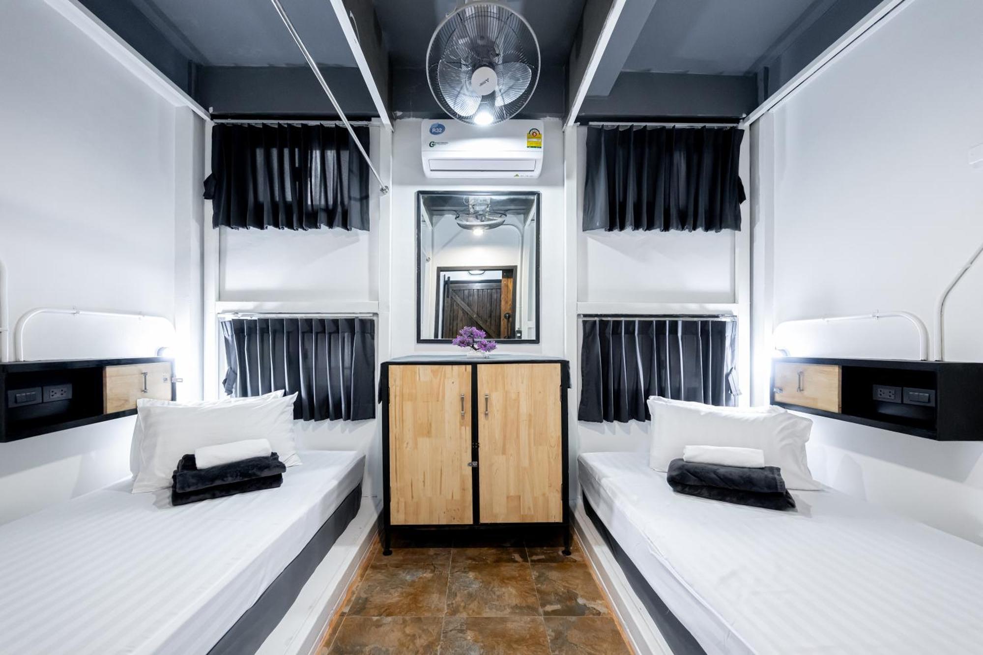 Vibes Hostel Bangkok Eksteriør bilde