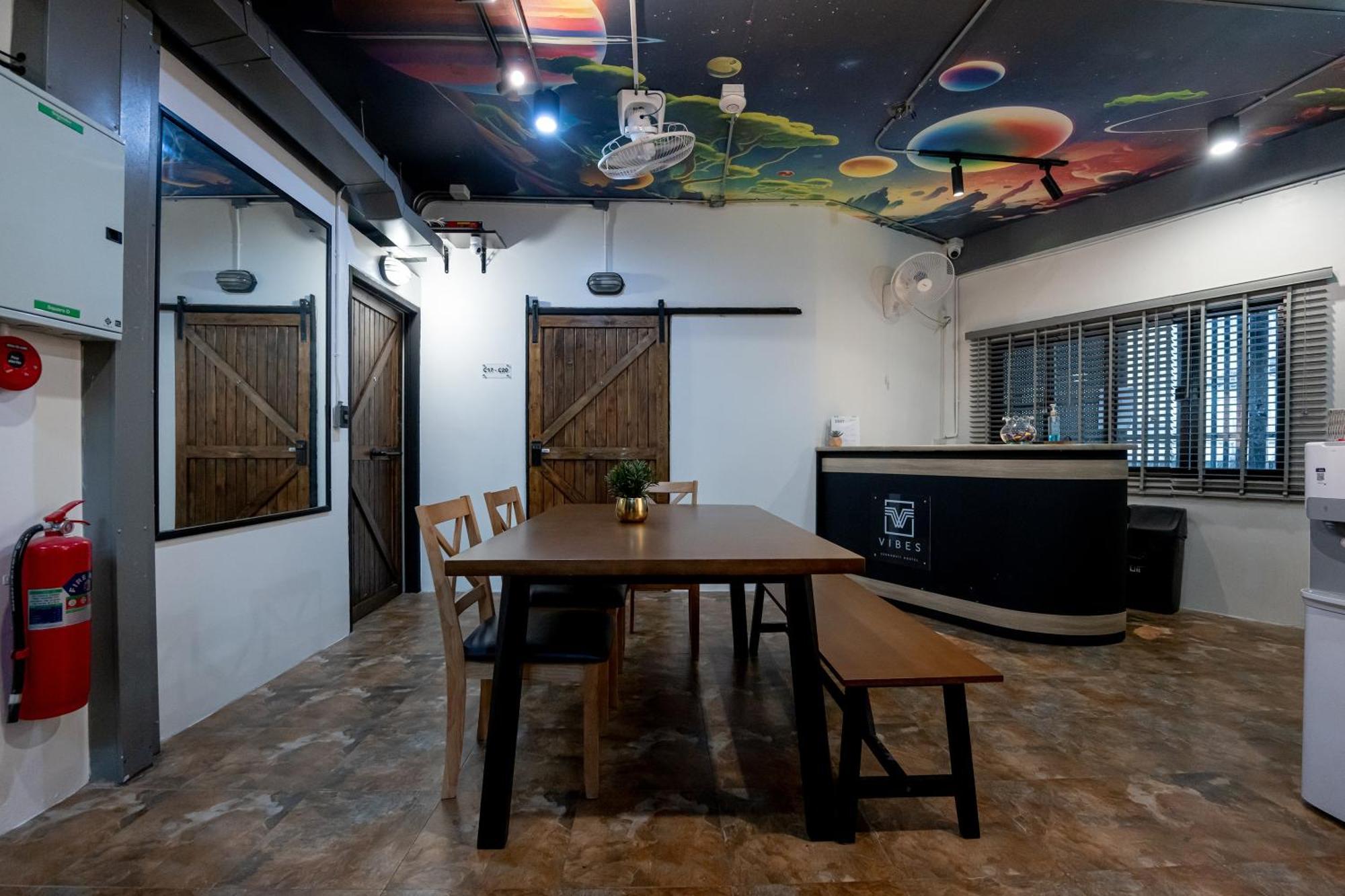 Vibes Hostel Bangkok Eksteriør bilde